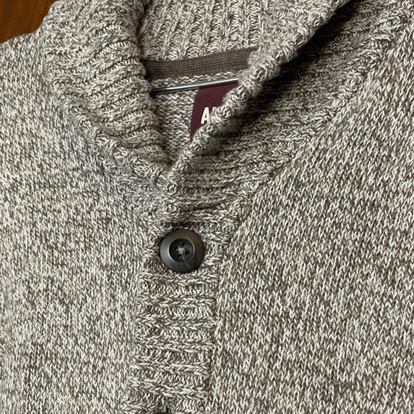 Alesbury Men’s Grey Neutral Button Down Cotton Blend Sweater Size Small - Picture 3 of 7